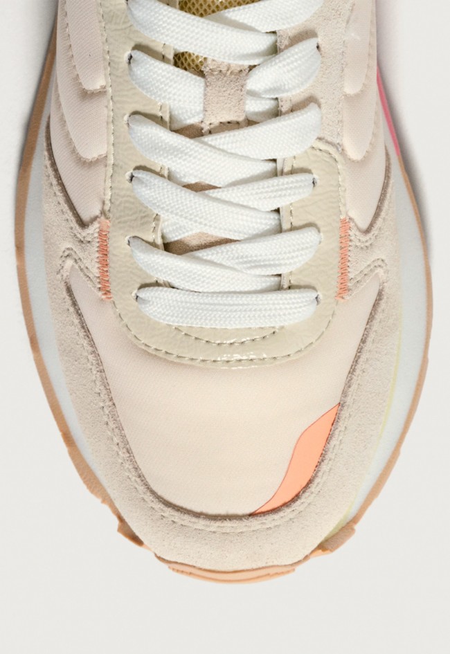 Deportivo de mujer beige Hoff track&field troezen