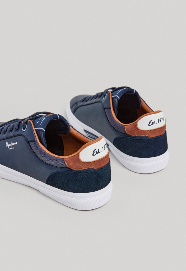 Zapatilla clásica de hombre en efecto piel azul con detalles en ante y suela de caucho | PEPE JEANS pms30839