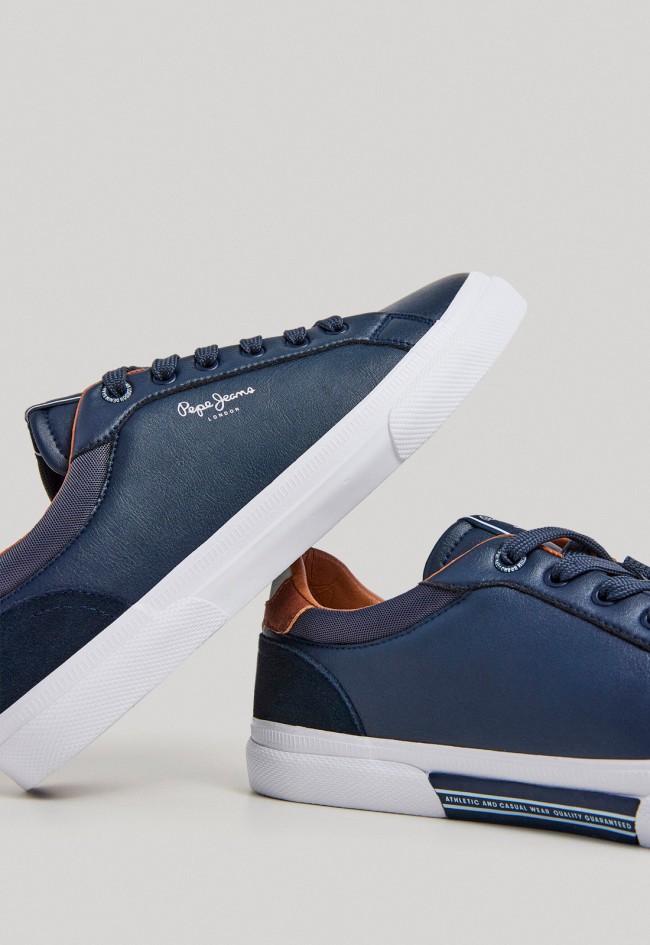 Zapatilla clásica de hombre en efecto piel azul con detalles en ante y suela de caucho | PEPE JEANS pms30839