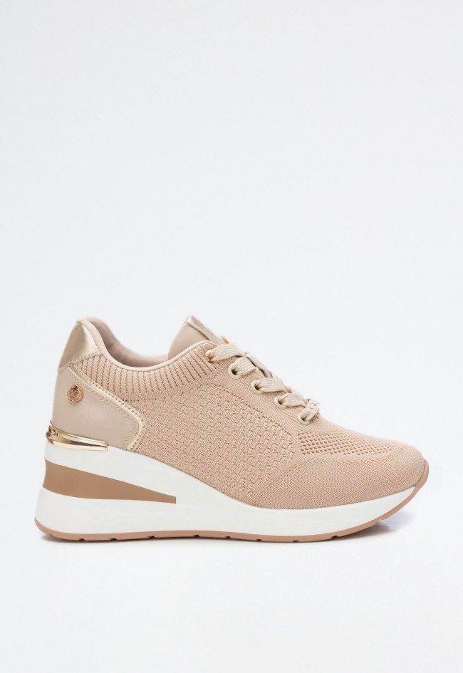 Deportivo de mujer beige Xti 143721