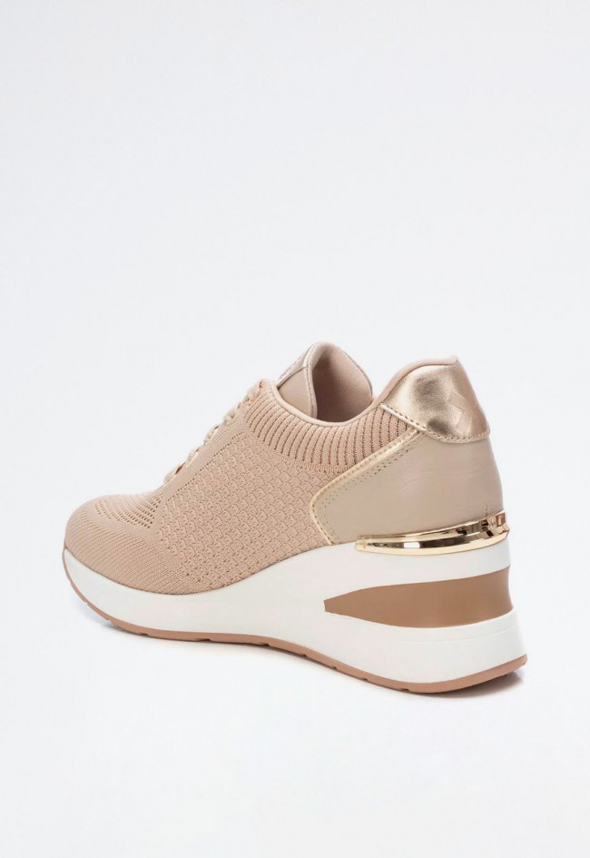 Deportivo de mujer beige Xti 143721