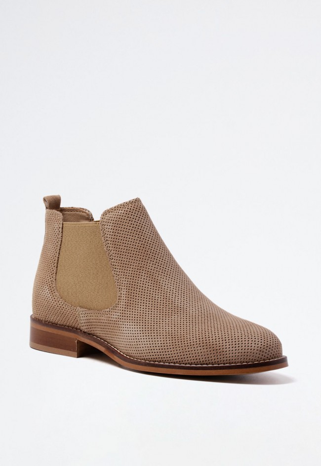 Botín campero de mujer en piel beige con elásticos laterales – diseño cómodo y versátil | GLO aylin 7375