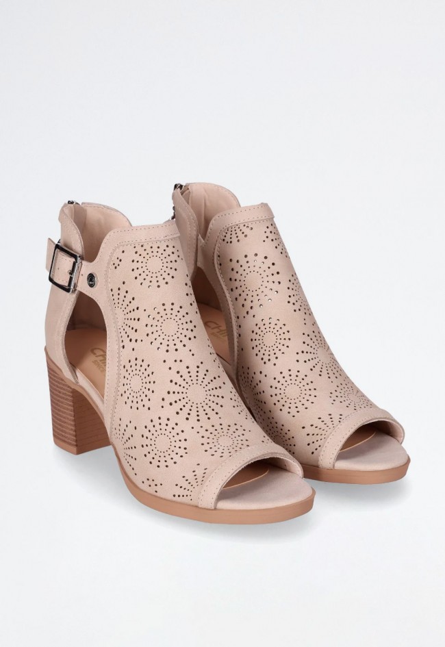 Sandalia de mujer en piel vegana con peep-toe y tacón medio – elegante y cómoda | CHIKA10