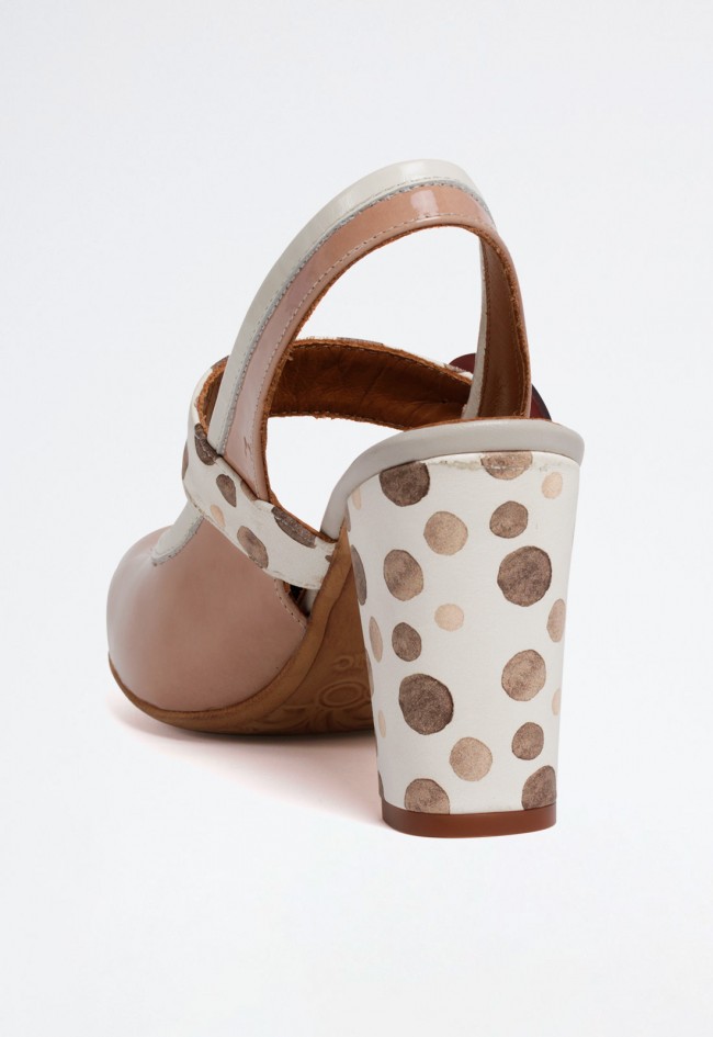 Zapato retro vintage de mujer beige Nemonic 2306
