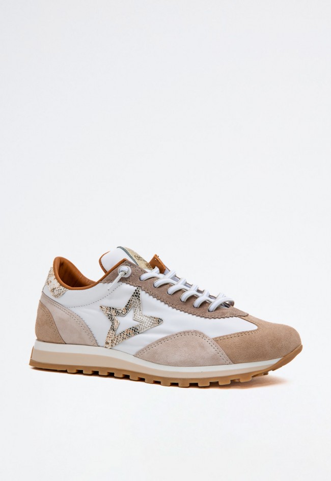 Deportivo de mujer en color arena con estrella y estampado de serpiente – diseño exclusivo y confort urbano | CETTI c-1259