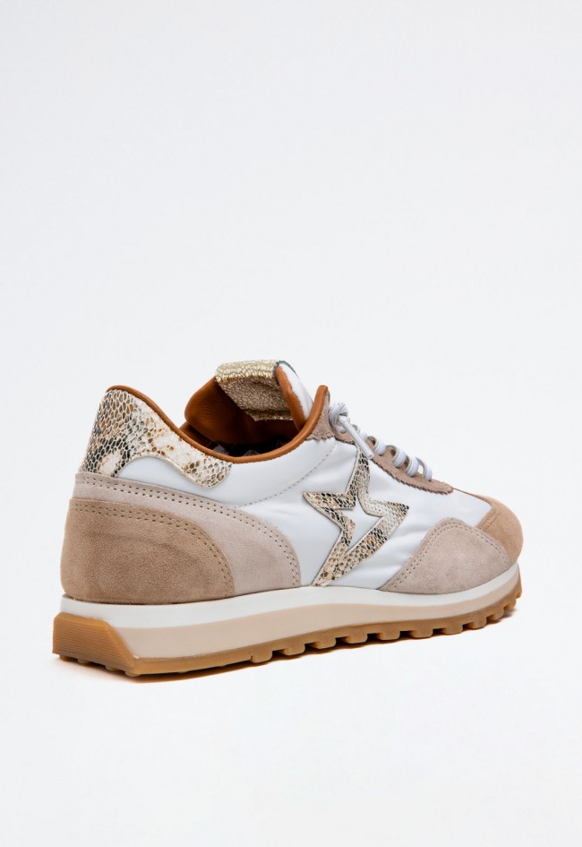 Deportivo de mujer en color arena con estrella y estampado de serpiente – diseño exclusivo y confort urbano | CETTI c-1259