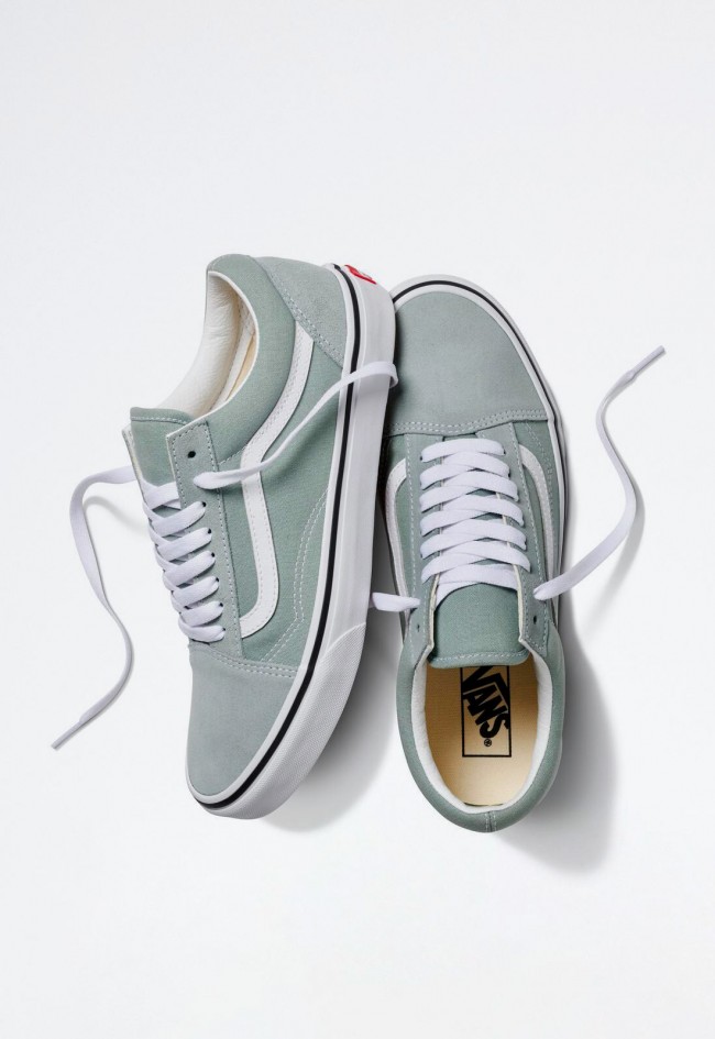 Deportivo de mujer agua VANS old skool