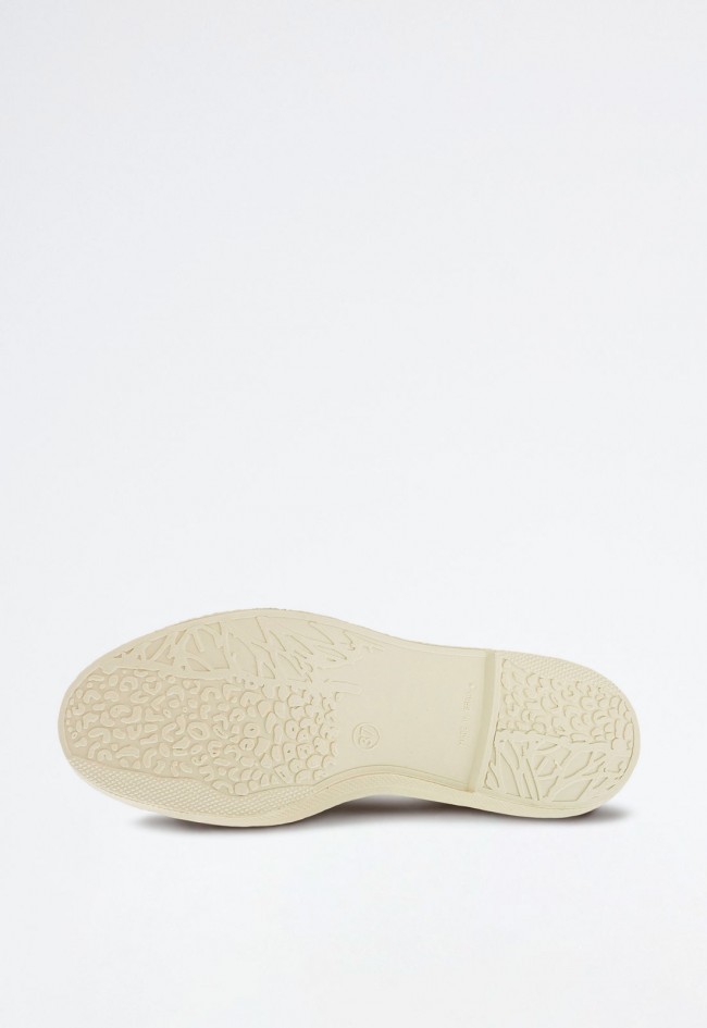 Zapatilla ecológica de lona en color verde – ligera, sostenible y fabricada en España | NATURAL WORLD Old Lavanda 102E