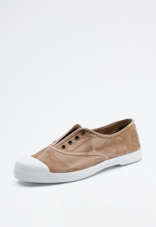 Deportivo de mujer beige Natural World 102e