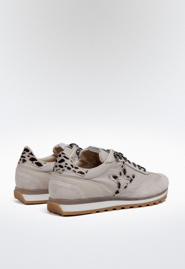Deportivo de mujer en piel y textil color arena – diseño actual y máxima comodidad | CETTI C-1259