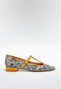 Zapato estilo bailarina de mujer cebra Glo betty