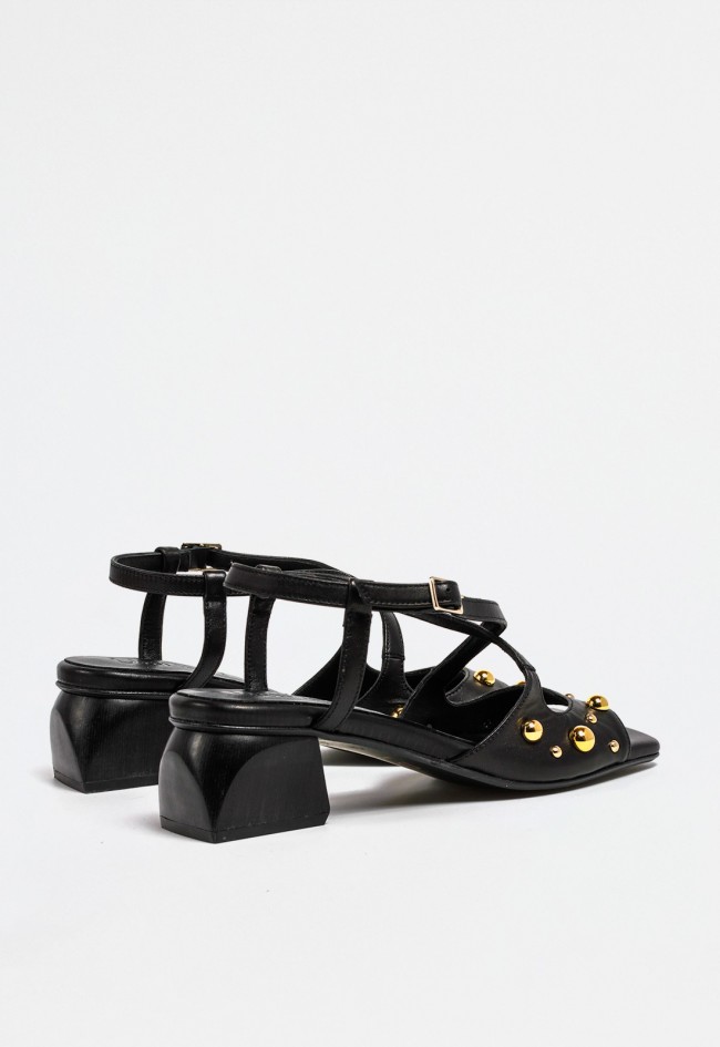 Sandalia tachas de mujer negro Dansi 7456