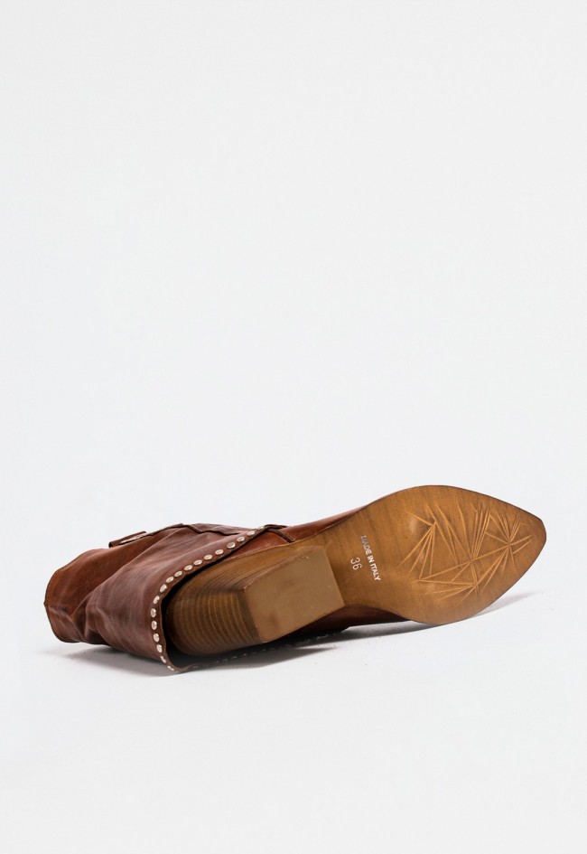 Botín cowboy de mujer en piel cuero con polaina y tachas – estilo western con tacón alto | CHINI EQUIPE tex3000