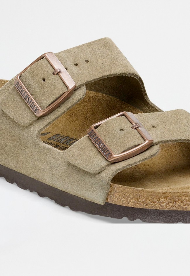 Sandalia de mujer taupe Birkenstock arizona sfb leve