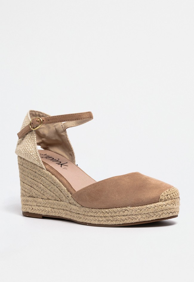 Alpargata de cuña en color camel con suela de esparto y cierre de hebilla dorada | Why Pink? m5391