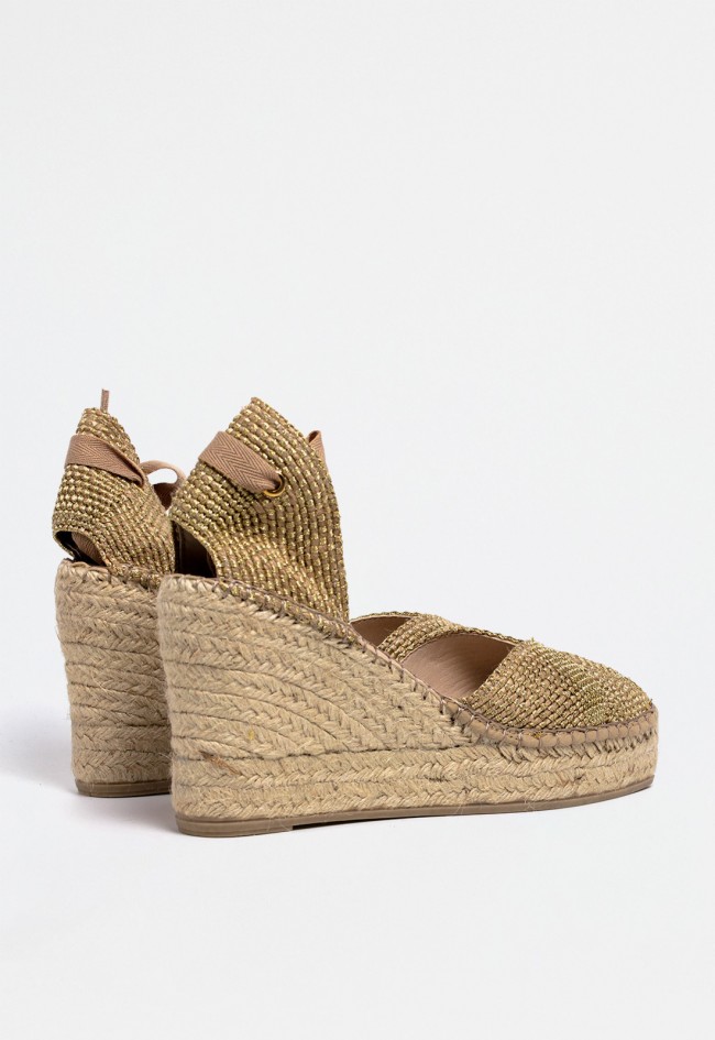 Alpargata de cuña alta color oro con lazos al tobillo y suela de esparto | Estilo veraniego con brillo femenino Glo d260026