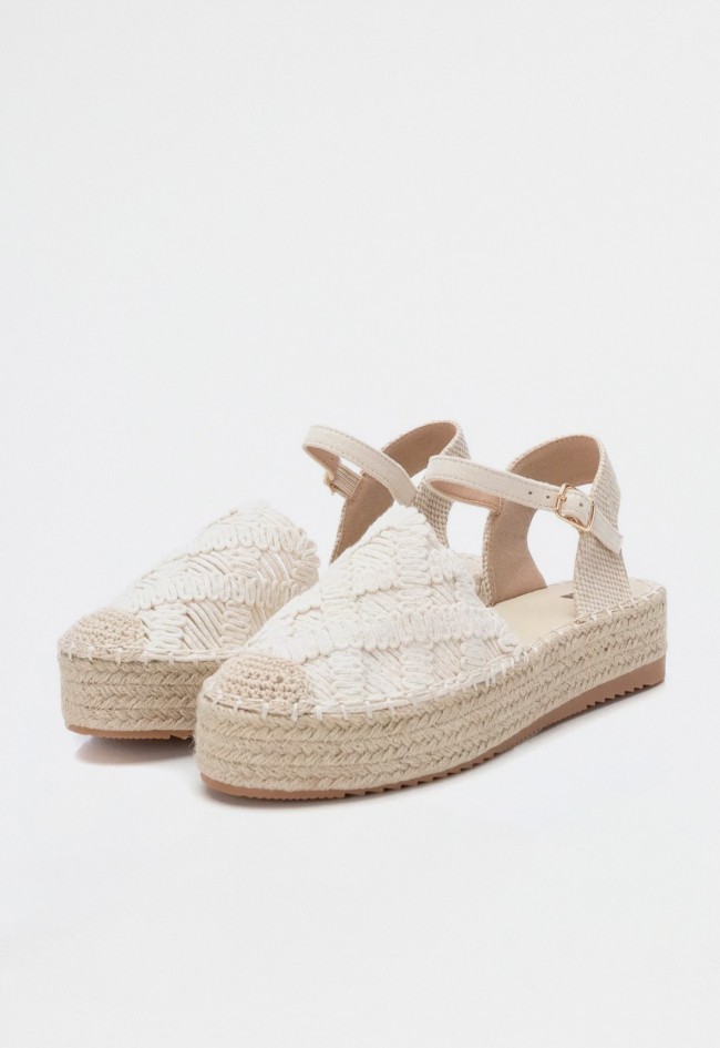 Alpargata trenzada de mujer beige Xti 144022