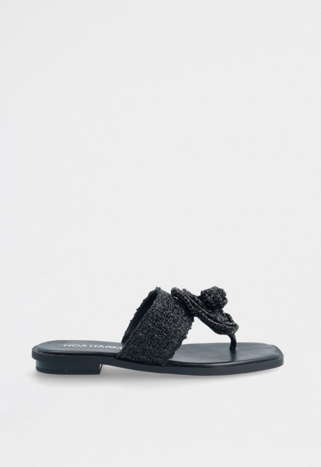 Sandalia plana de mujer negro Noa Harmon 10016-06