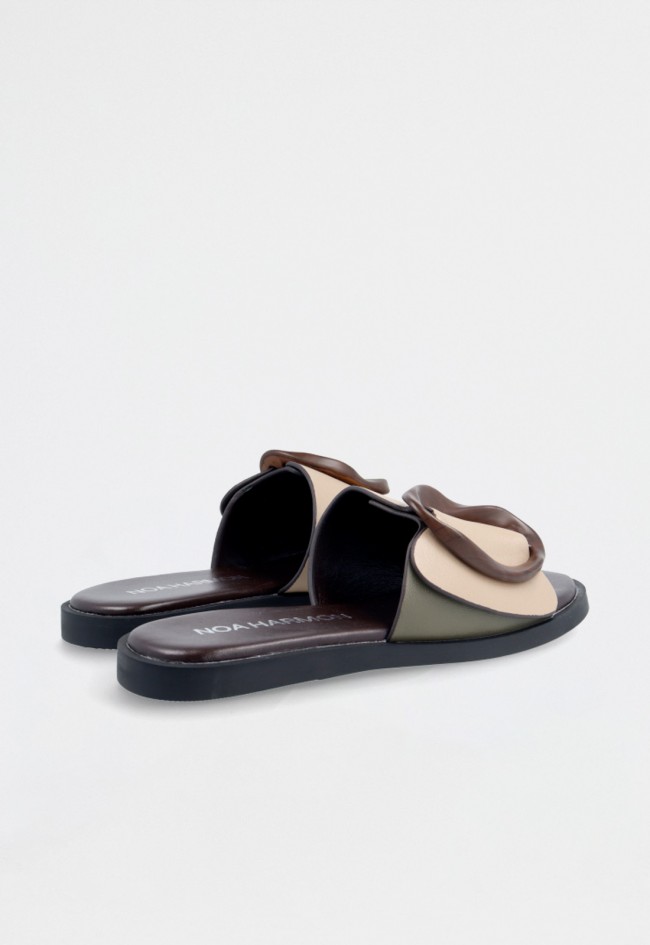 Sandalia plana de mujer taupe Noa Harmon 9663-28