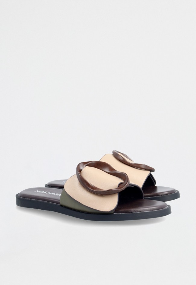 Sandalia plana de mujer taupe Noa Harmon 9663-28
