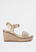 Sandalia esparto cuña de mujer oro Xti 143828