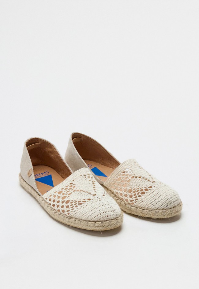 Alpargata plana en crochet lino crudo con suela de yute y piel | Fabricada en España | Verbenas Carmen