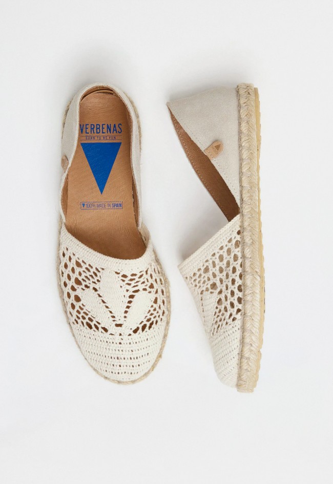 Alpargata plana en crochet lino crudo con suela de yute y piel | Fabricada en España | Verbenas Carmen