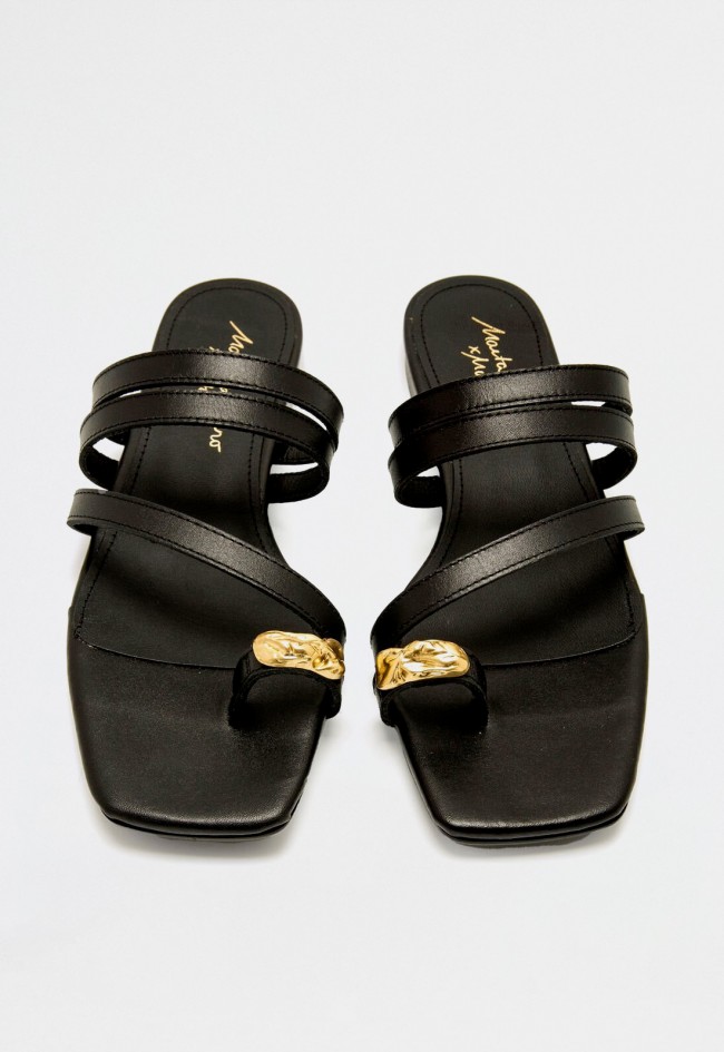Sandalia tiras de mujer negro Mustang 54912