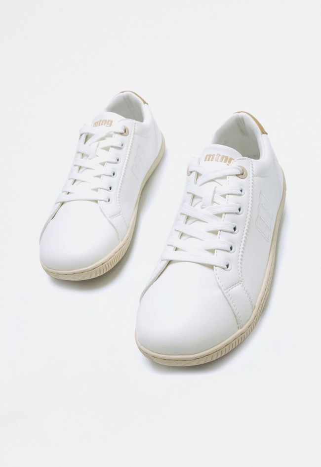 Deportivo barefoot de mujer blanco Mustang FREE ARIA 60837