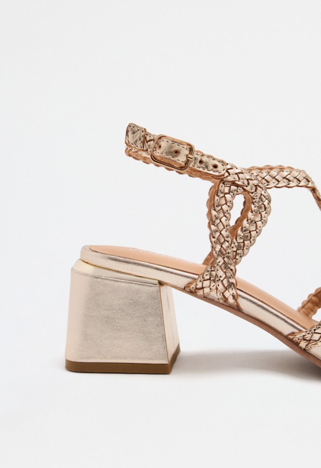 Sandalia de mujer platino Gioseppo crescent