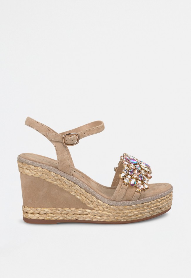 Sandalia cuña plataforma de mujer arena Alma en Pena 51291