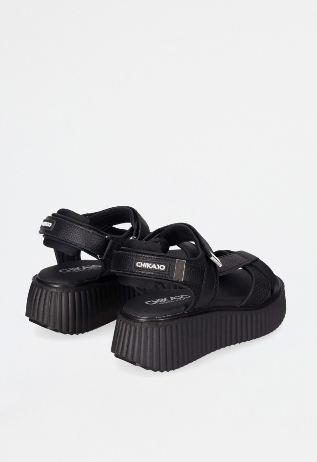 Sandalia plataforma de mujer negro Chika 10 kira 02