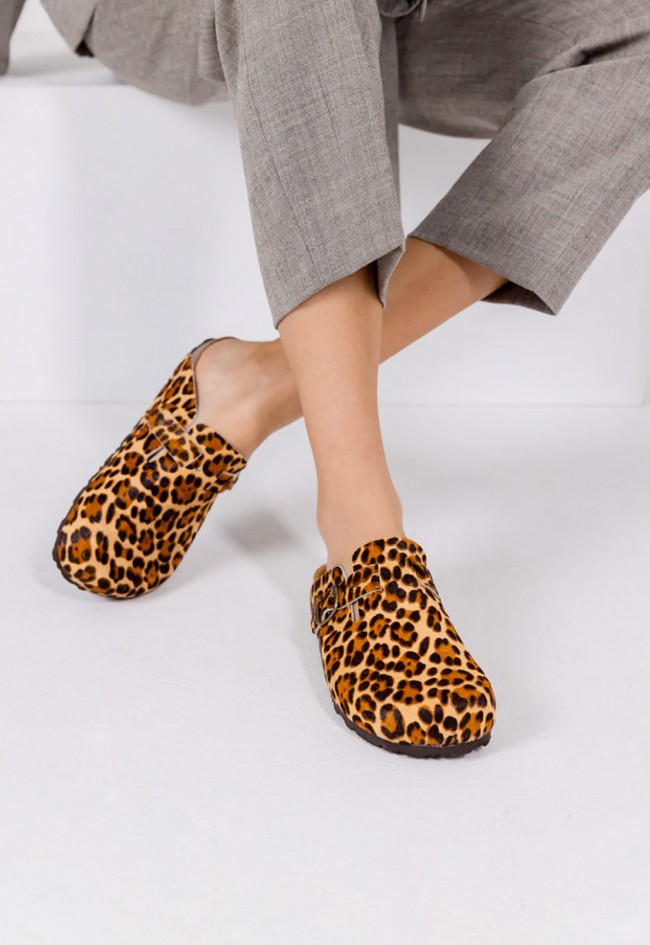 Zueco de mujer leopardo VAS 599 eng