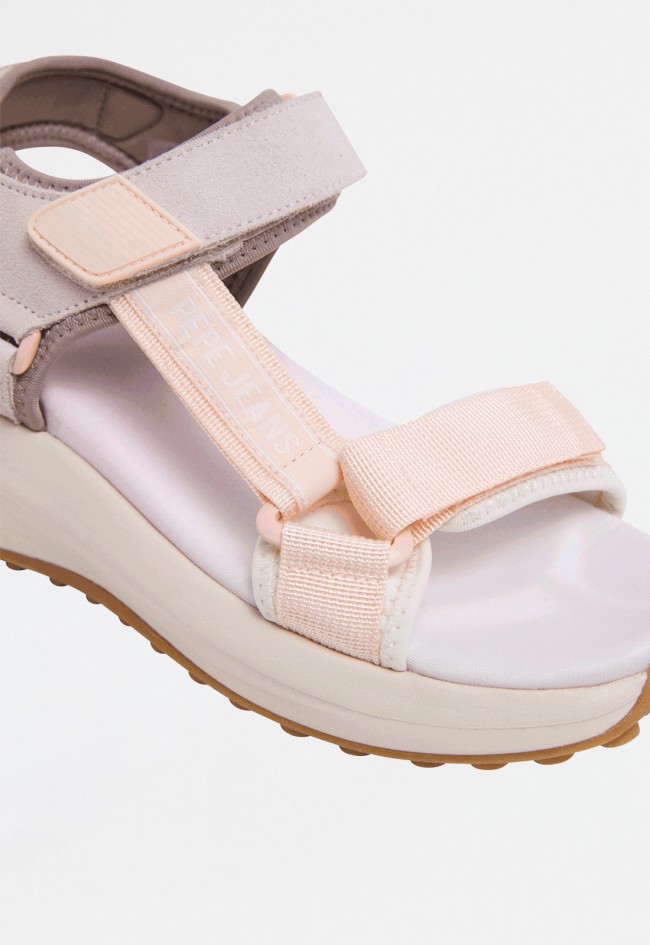 Sandalia deportiva de mujer beige Pepe Jeans pls90708