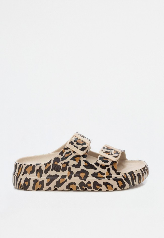 Sandalia hebillas de mujer leopardo Xti 142550