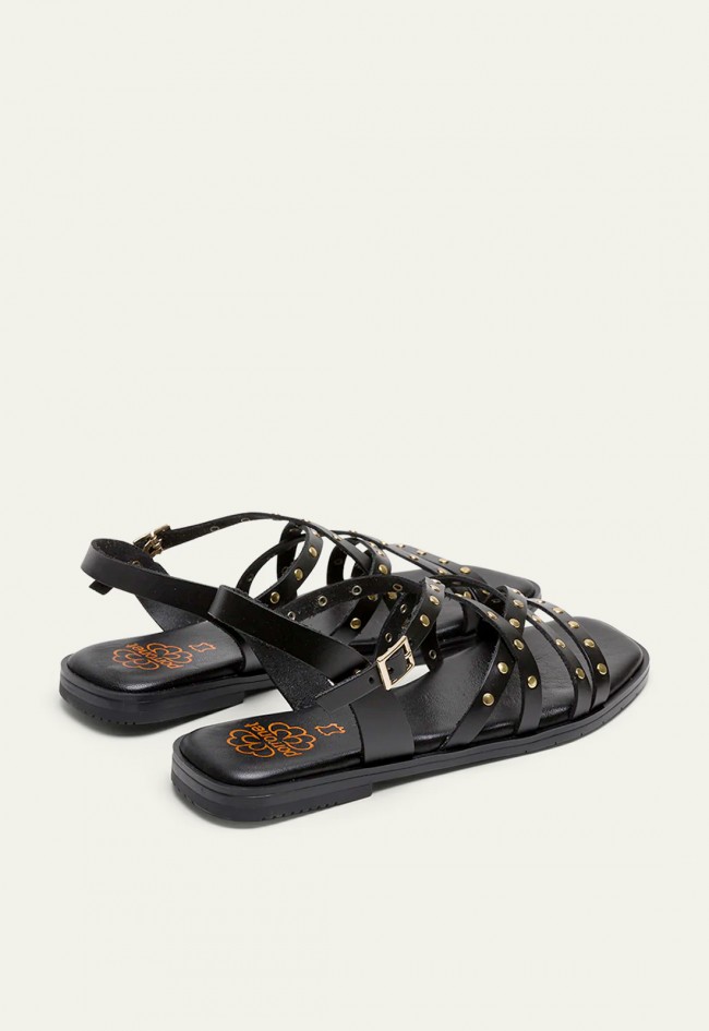 SANDALIA PLANA DE PIEL CON TACHUELAS NEGRO Porronet VICTORIA 3113