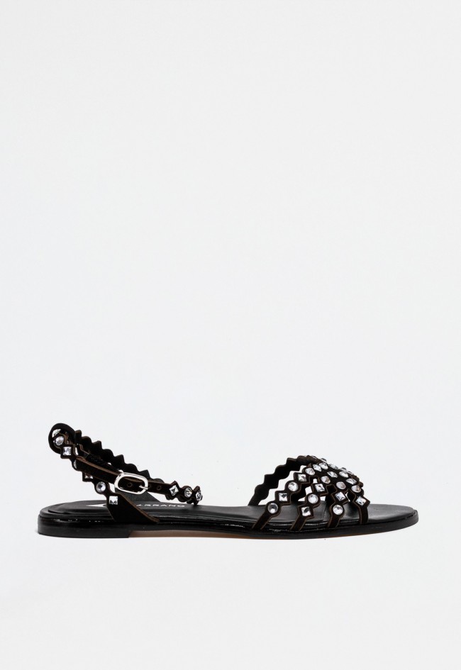 Sandalia plana de mujer en piel negra con tiras de abalorios brillantes – comodidad con estilo sofisticado | CARRANO 699025