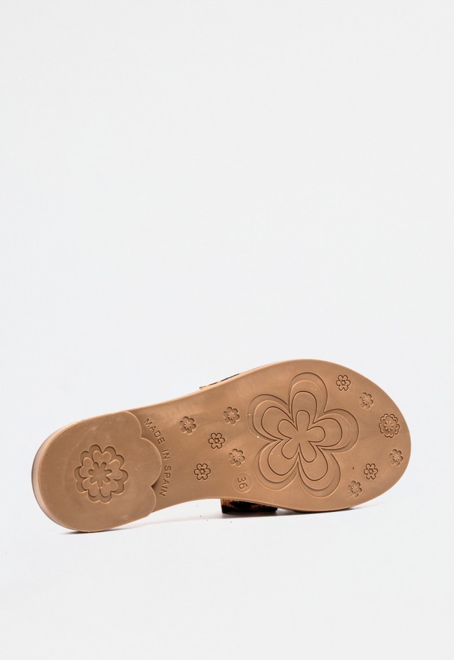 Sandalia plana de mujer en piel con estampado leopardo – diseño versátil y con carácter | VAS v3090