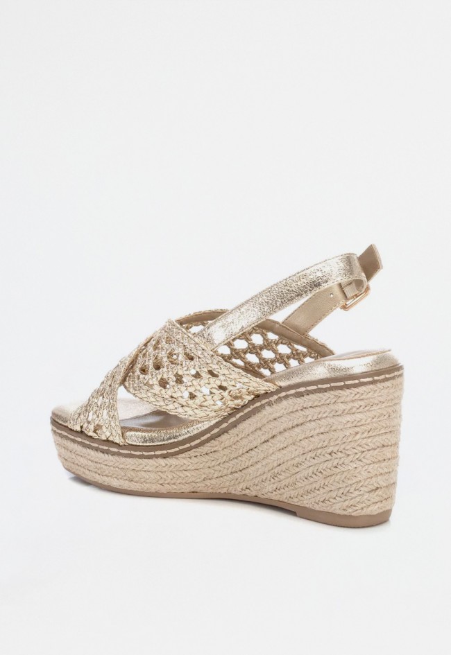 Sandalia cuña plataforma esparto vegana de mujer oro Xti 142746