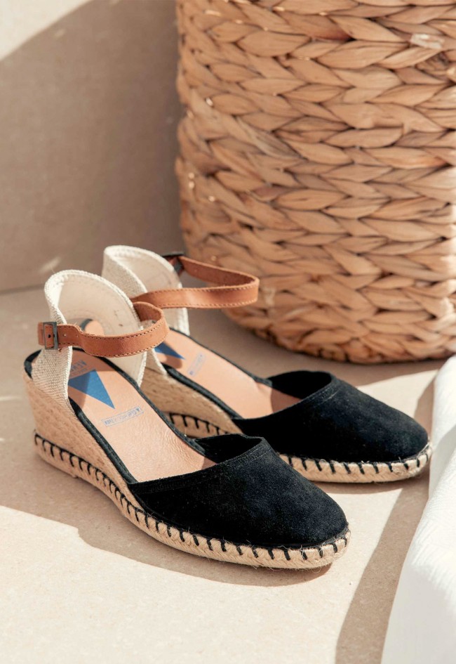 Alpargata de cuña en serraje negro con suela de yute y plantilla de piel | Hecha en España | VERBENAS MALENA