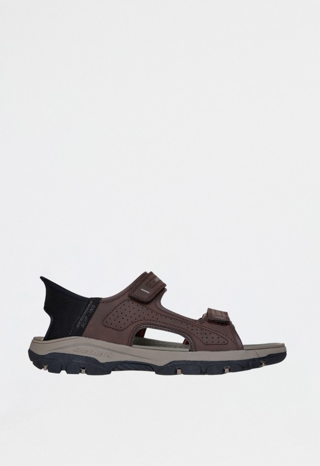 Sandalia hombre Skechers Slip-ins Tresmen Reece chocolate con Heel Pillow y ajuste Relaxed Fit sin usar las manos