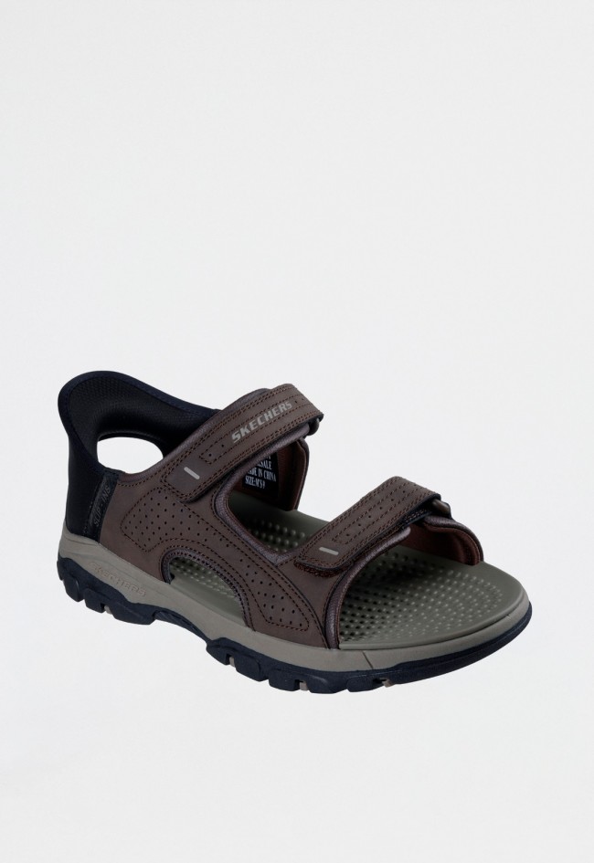 Sandalia hombre Skechers Slip-ins Tresmen Reece chocolate con Heel Pillow y ajuste Relaxed Fit sin usar las manos