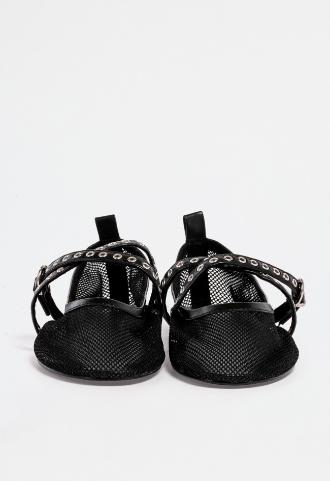 Bailarina negra de rejilla con tiras cruzadas y hebilla metálica – ligereza y estilo con aire contemporáneo Why Pink? m5211
