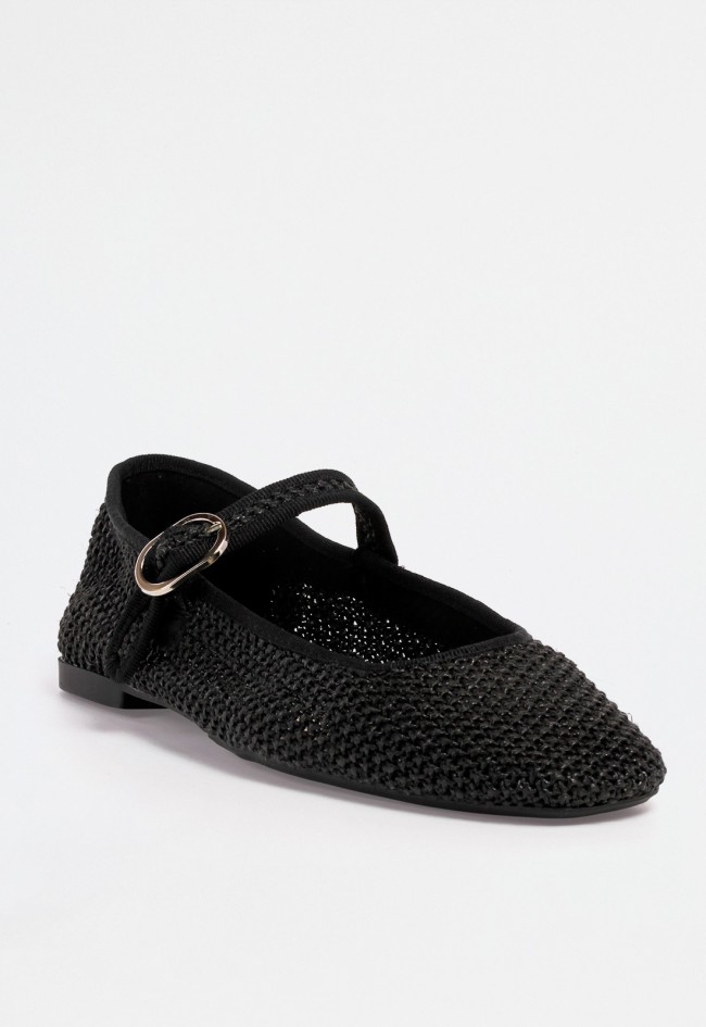 Bailarina trenzada negra con tira cruzada y hebilla dorada – elegancia artesanal en clave femenina Why Pink? m5225