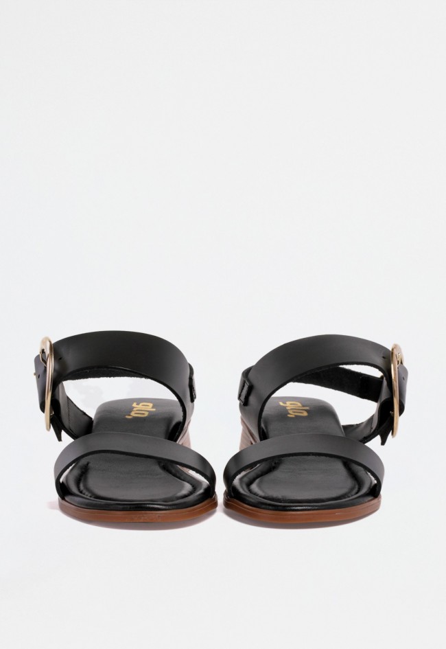 Sandalia mujer negra de cuña media con tiras y hebillas doradas – estilo contemporáneo y sofisticado VAS 422-beta