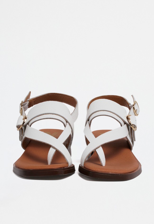 Sandalia mujer blanca de piel con tacón medio ancho, tiras cruzadas y doble hebilla – elegancia y comodidad VAS binka