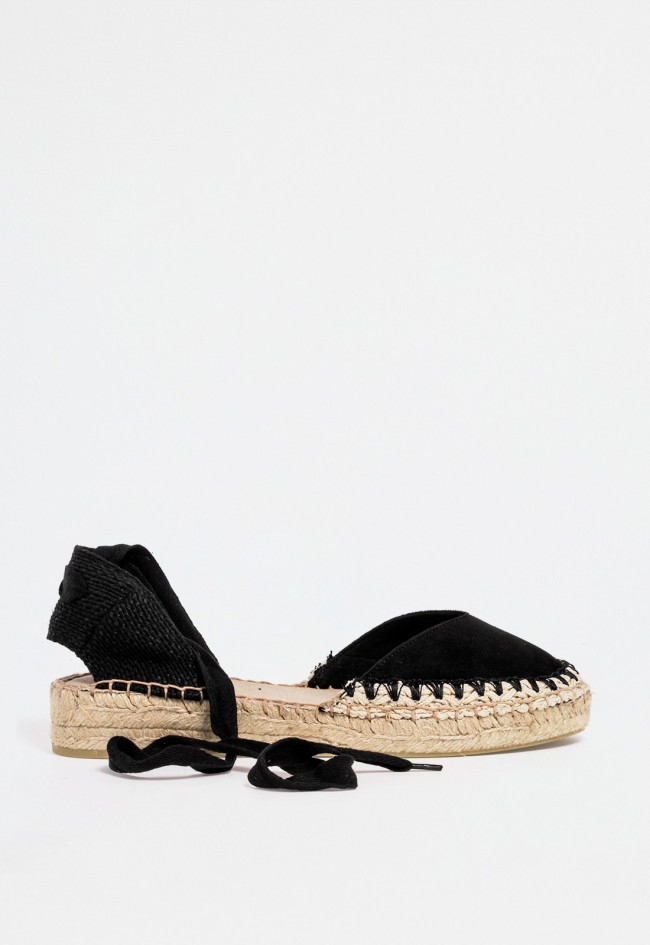Alpargata plana negra de mujer con suela de esparto y cordones – tradición mediterránea con estilo atemporal Why Pink? m5420