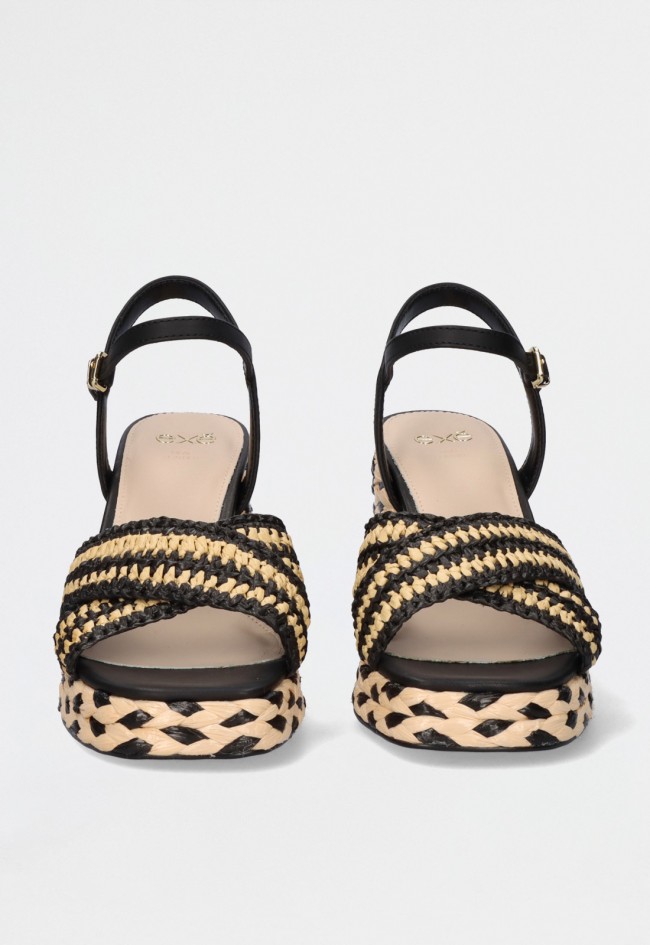 Sandalia tacón ancho trenzada black beige con doble tira cruzada y cierre – diseño moderno y veraniego EXE havana-022