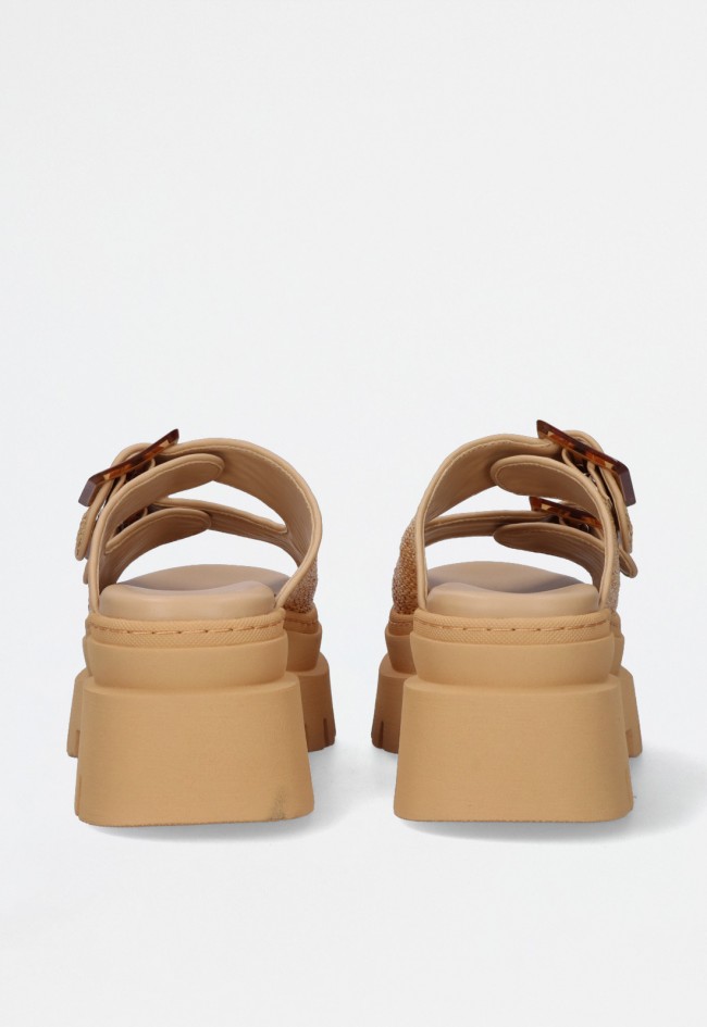 Sandalia plataforma en raffia natural con doble correa y hebilla – comodidad y estilo para el día a día EXE 240621