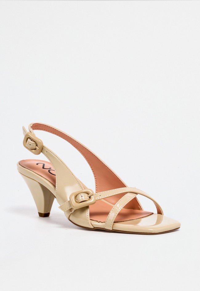 Sandalia mujer charol beige destalonada con tiras finas, hebillas y tacón medio – elegancia luminosa Noghi narel 04